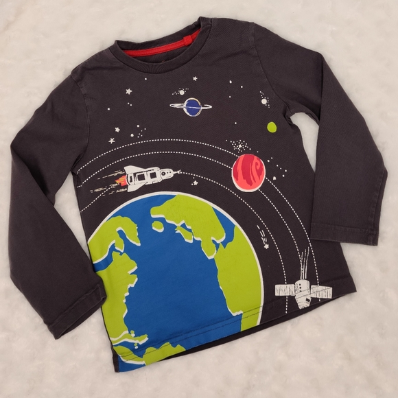Mini Boden Other - Boden space shirt